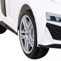 Vehicle Audi R8 LIFT White