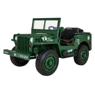Retro Military Vehicle 4x4 Green