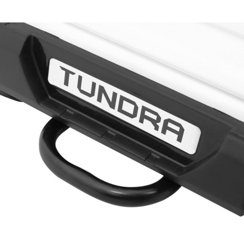 Vehicle Toyota Tundra White