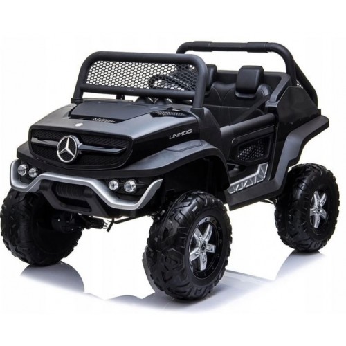 Vehicle Mercedes BENZ UNIMOG Black