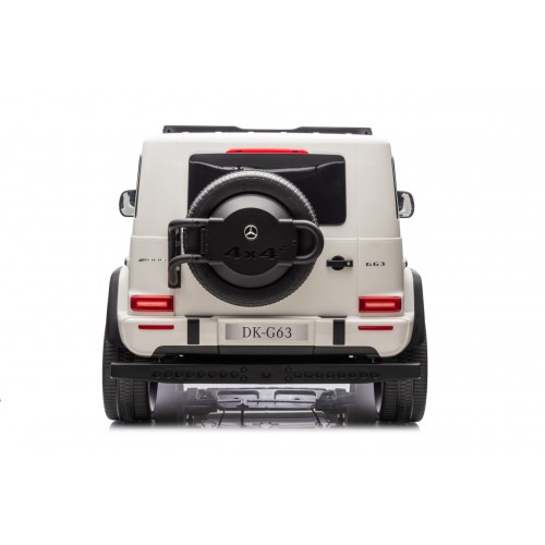 Mercedes Benz G63 AMG XXL vehicle STRONG White