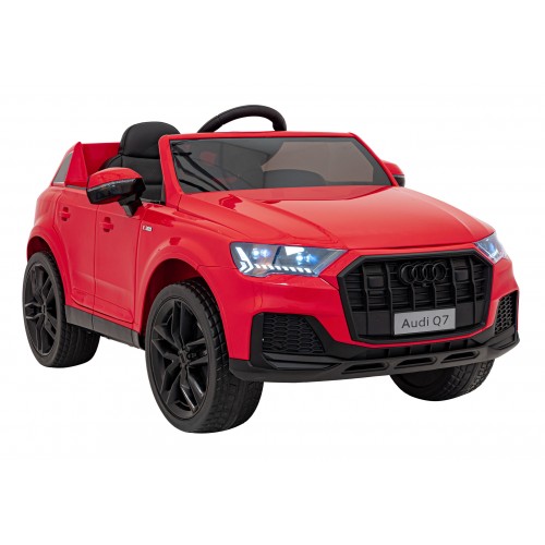 Audi Q7 NEW LIFT vehicle Red