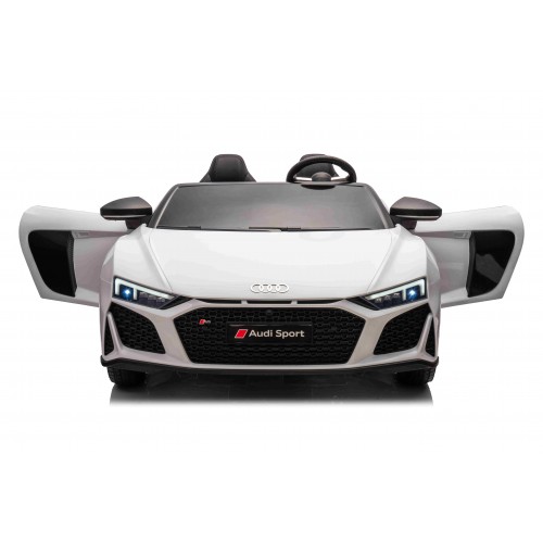 Audi Spyder R8 LIFT vehicle White