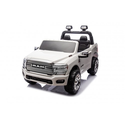 RAM 3500 White Vehicle