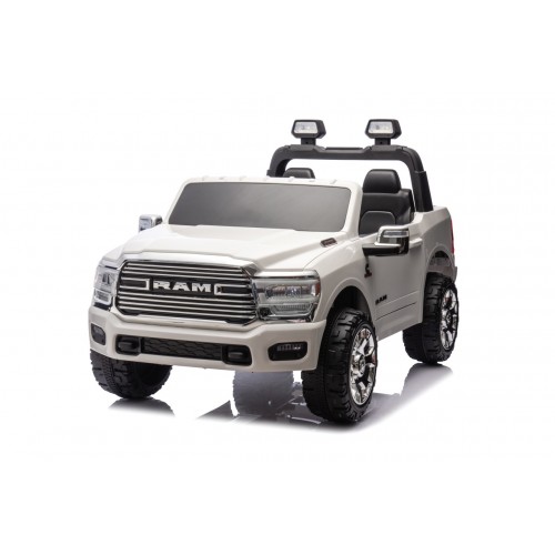 RAM 3500 White Vehicle