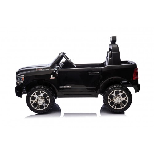 RAM 3500 Black Vehicle