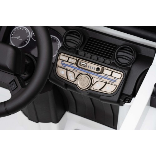 Land Rover Defender 110 SVX Concept White
