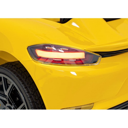 Porsche Spyder RS 718  vehicle Yellow