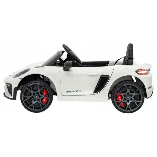 Porsche Spyder RS 718  vehicle Painting White