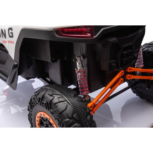 RACING Road 2000 White Vehicle