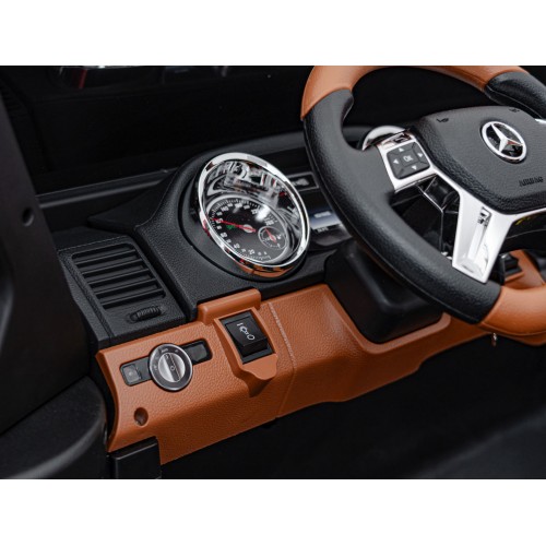 Vehicle Mercedes Benz MAYBACH G650 STRONG White