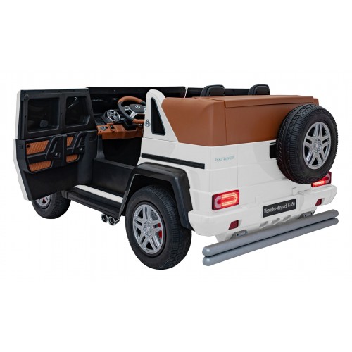 Vehicle Mercedes Benz MAYBACH G650 STRONG White