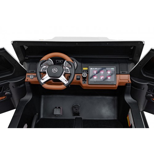 Vehicle Mercedes Benz MAYBACH G650 STRONG White
