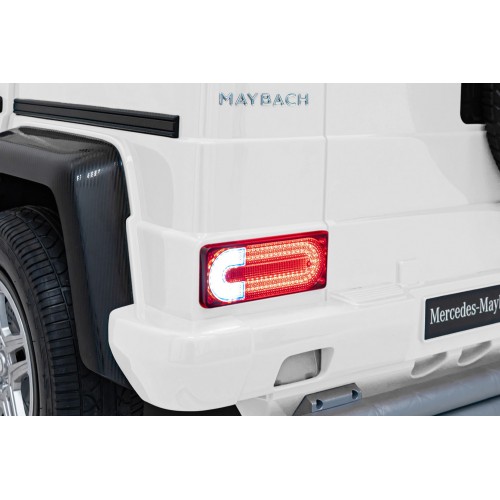 Vehicle Mercedes Benz MAYBACH G650 STRONG White