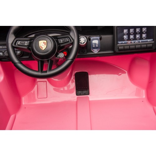 Vehicle Porsche 911 GT 3 STRONG Pink