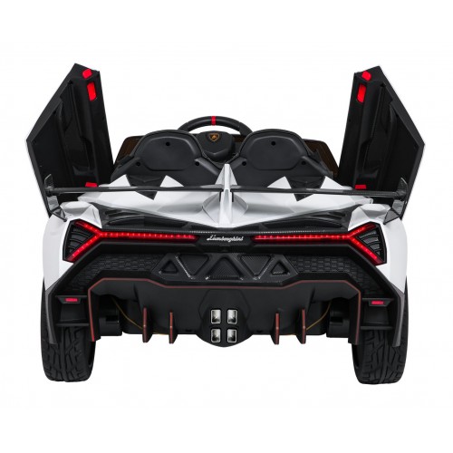 Vehicle Lamborghini Veneno White