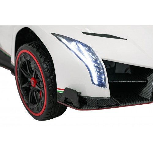 Vehicle Lamborghini Veneno White