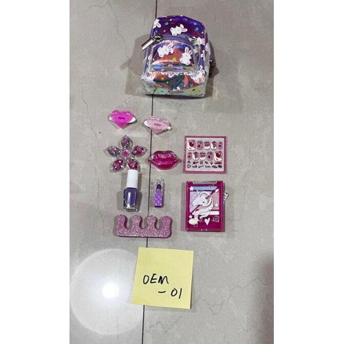 Set for a Little Stylist + Cosmetic Bag Backpack