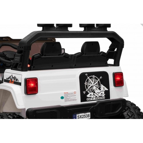 Extreme Sport Variable Size 4x4 Vehicle White