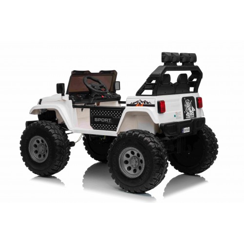 Extreme Sport Variable Size 4x4 Vehicle White
