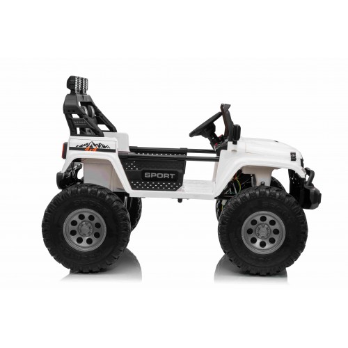 Extreme Sport Variable Size 4x4 Vehicle White