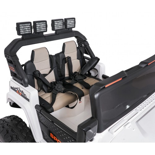 Extreme Sport Variable Size 4x4 Vehicle White