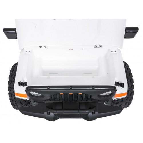 Extreme Sport Variable Size 4x4 Vehicle White