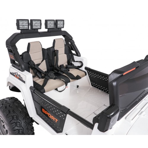 Extreme Sport Variable Size 4x4 Vehicle White