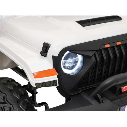 Extreme Sport Variable Size 4x4 Vehicle White