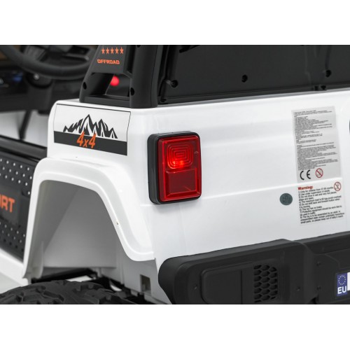 Extreme Sport Variable Size 4x4 Vehicle White