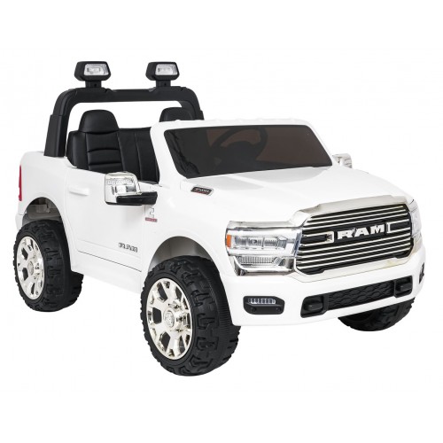 RAM 3500 White Vehicle