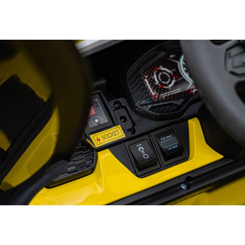 Vehicle Lamborghini Revuelto XL STRONG Yellow