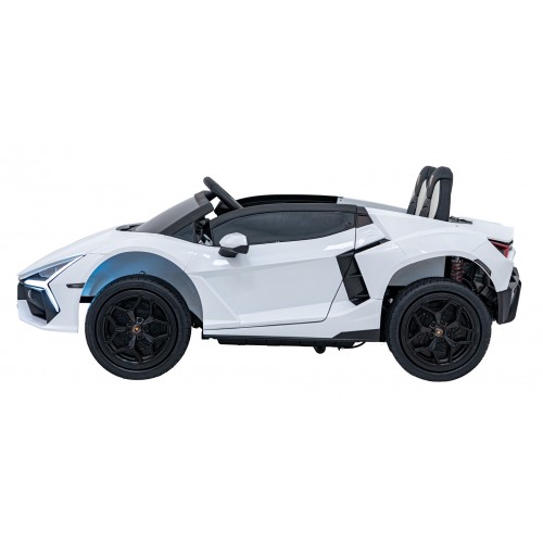 Lamborghini Revuelto XL STRONG White vehicle