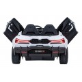 Lamborghini Revuelto XL STRONG White vehicle