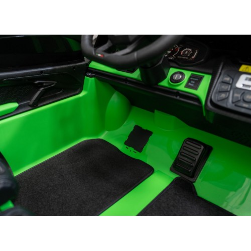 Vehicle Lamborghini Revuelto XL Green