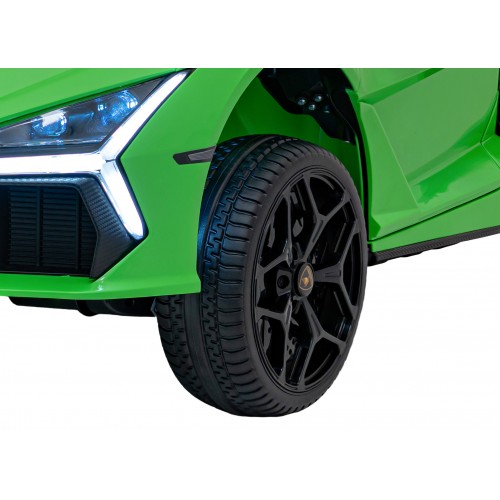 Vehicle Lamborghini Revuelto XL Green
