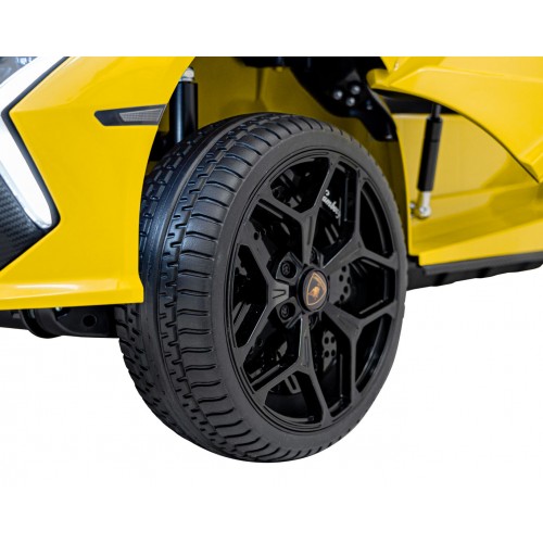 Lamborghini Revuelto XL Yellow vehicle