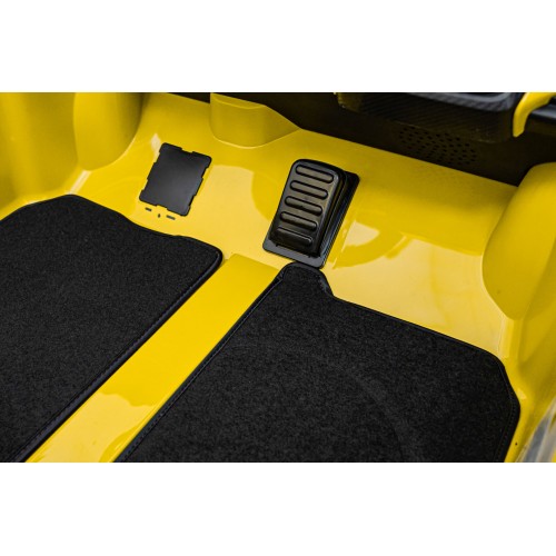 Lamborghini Revuelto XL Yellow vehicle