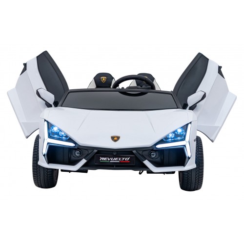 Lamborghini Revuelto XL White vehicle