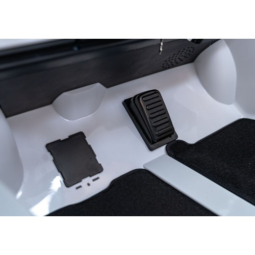 Lamborghini Revuelto XL White vehicle