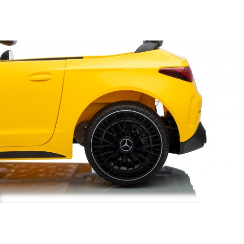 Vehicle Mercedes Benz AMG CLE 53 Yellow
