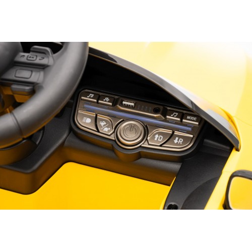 Vehicle Mercedes Benz AMG CLE 53 Yellow