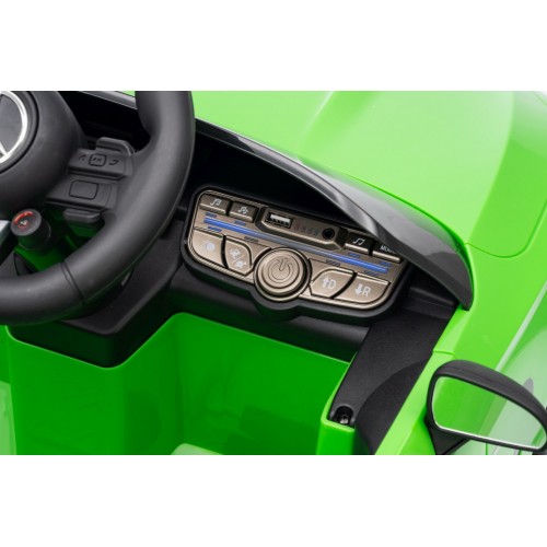 Vehicle Mercedes Benz AMG CLE 53 Green