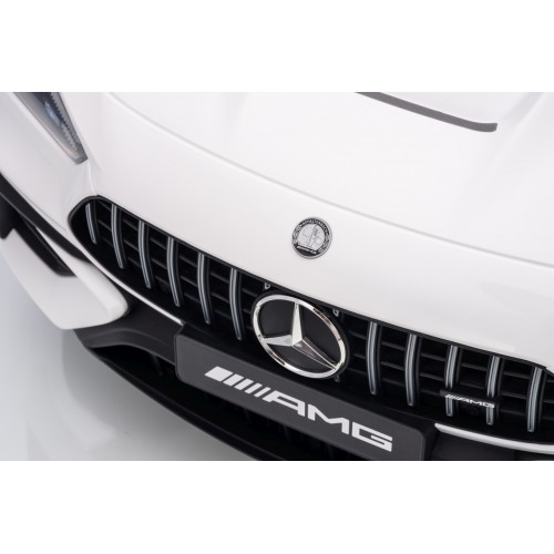 Vehicle Mercedes Benz AMG CLE 53 White