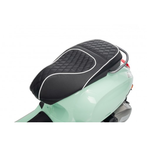 Vespa ROMA Scooter Vehicle Green