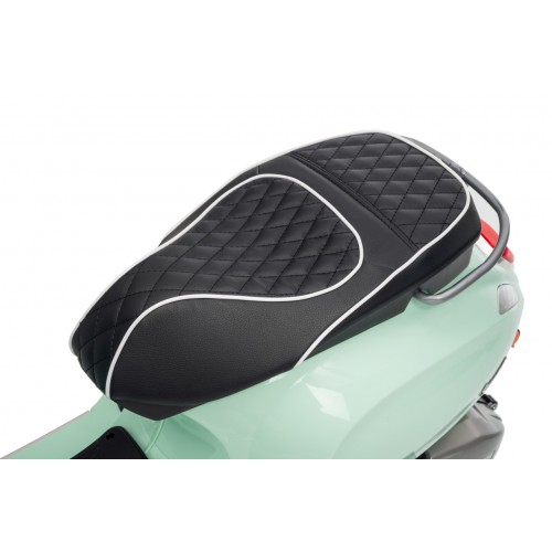 Vespa ROMA Scooter Vehicle Green