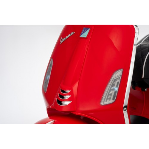 Vehicle Scooter Vespa ROMA Red