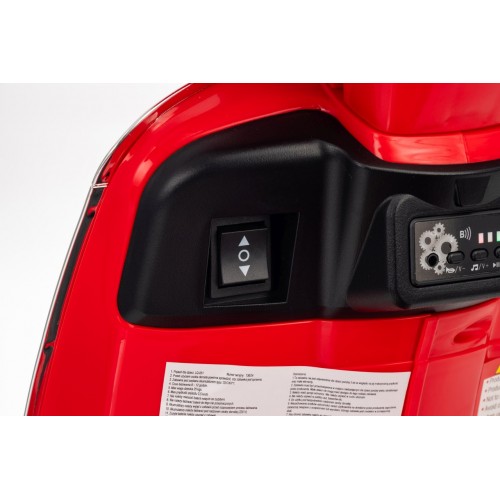 Vehicle Scooter Vespa ROMA Red