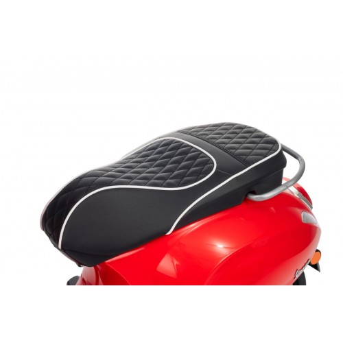 Vehicle Scooter Vespa ROMA Red