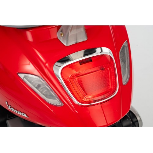 Vehicle Scooter Vespa ROMA Red